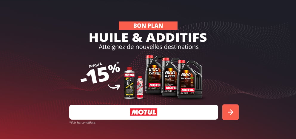 Bannière promotionnelle Motul. Offre jusqu’à -15 % sur une sélection d’additifs. Visuel présentant plusieurs produits Motul sur fond sombre avec effet graphique. Texte « Huile & Additifs ». Bouton d’appel à l’action.