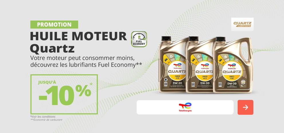 Bannière promotionnelle TotalEnergies Quartz. Offre jusqu’à -10 % sur une sélection d’huiles moteur Fuel Economy. Visuel présentant plusieurs bidons d’huile Quartz et le logo TotalEnergies. Bouton d’appel à l’action.