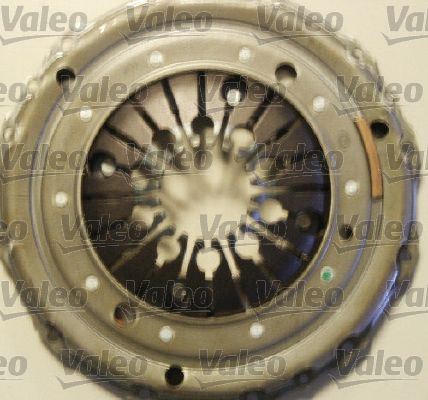 Kit d'embrayage VALEO 826504
