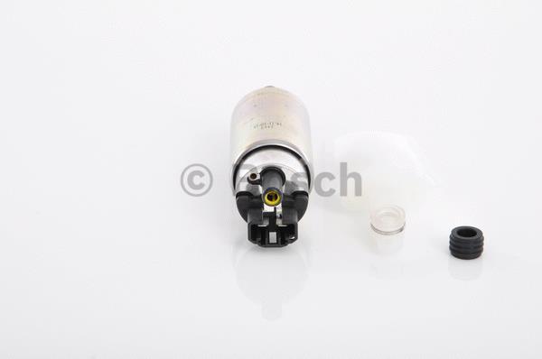 Pompe à carburant (Pompe à gasoil) BOSCH 0 986 580 822
