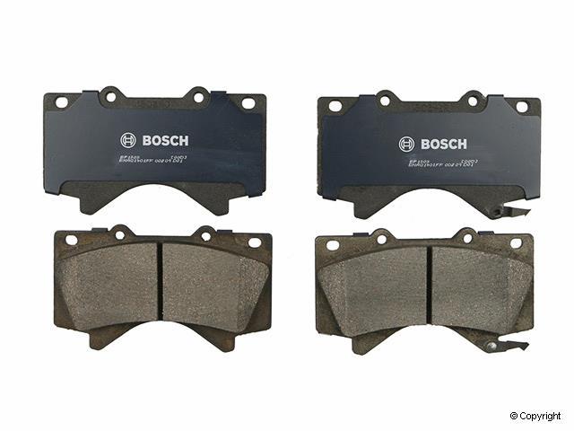 Jeu de 4 plaquettes de frein BOSCH 0 986 494 240