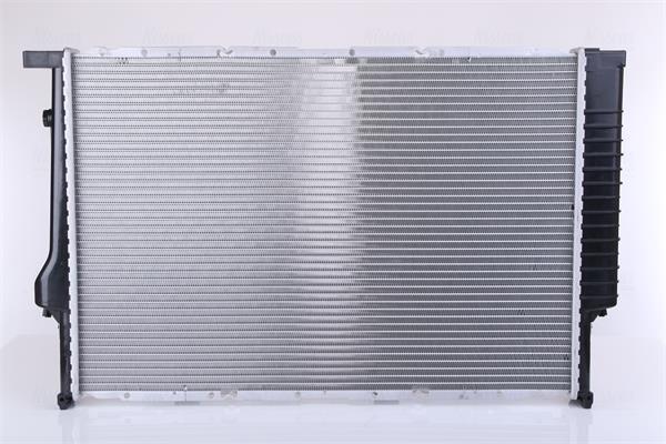 Radiador motor NISSENS 60622A