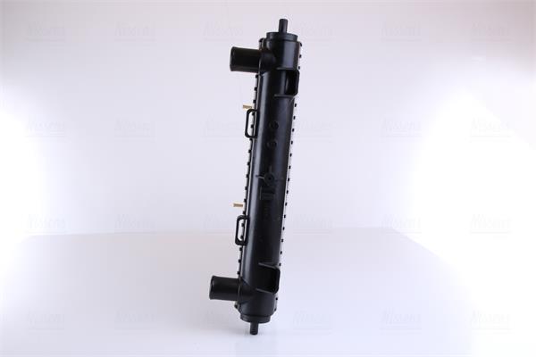 Radiateur moteur (Radiateur de refroidissement) NISSENS ref. 60981A