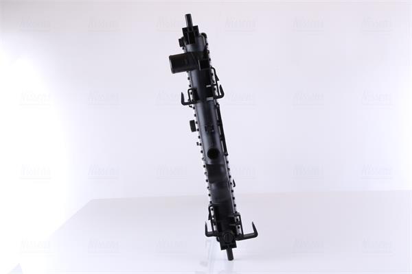 Radiador motor NISSENS 61677
