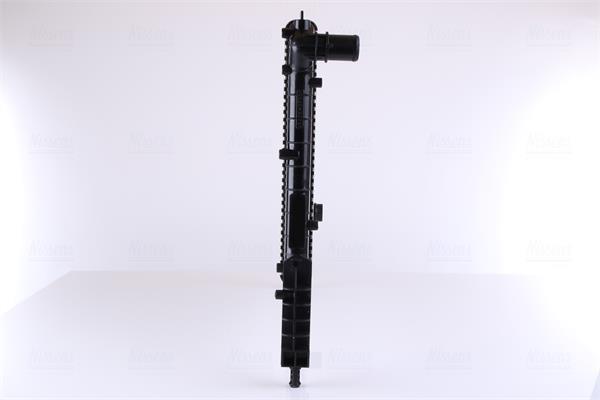 Radiador motor NISSENS 61768