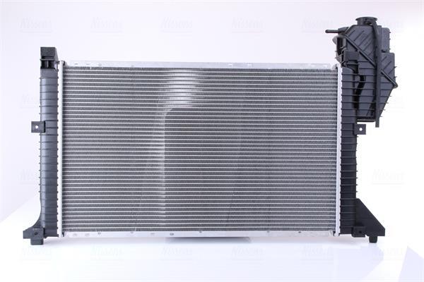 Radiateur moteur (Radiateur de refroidissement) NISSENS 62686A