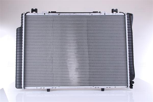 Radiador, refrigeración del motor NISSENS ref. 62746A