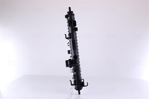 Radiateur moteur (Radiateur de refroidissement) NISSENS 630716
