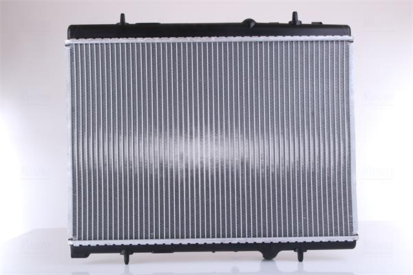 Radiador motor NISSENS 63608A
