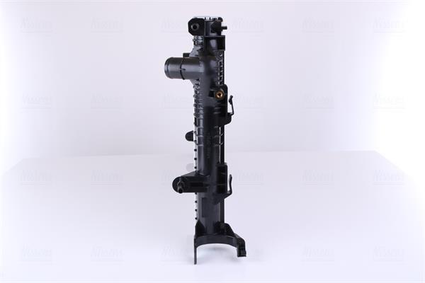 Radiador motor NISSENS ref. 637607