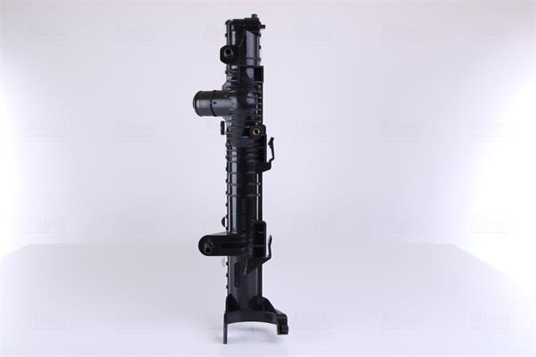Radiador motor NISSENS ref. 637648