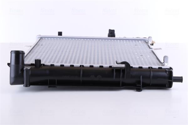 Radiateur moteur (Radiateur de refroidissement) NISSENS ref. 64049