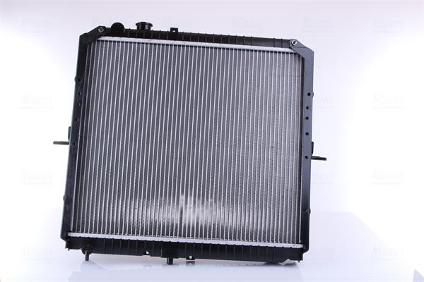 Radiateur moteur (Radiateur de refroidissement) NISSENS 66622