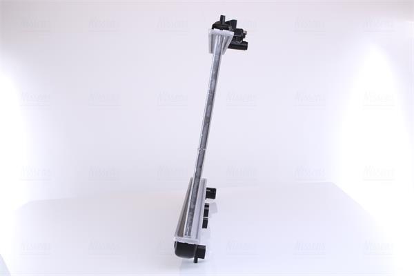 Radiateur moteur (Radiateur de refroidissement) NISSENS 67006