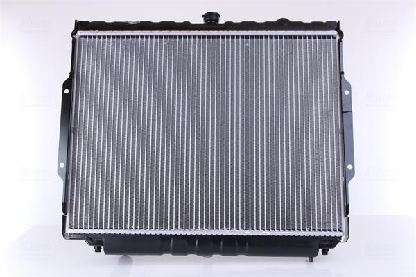 Radiador, refrigeración del motor NISSENS ref. 67021