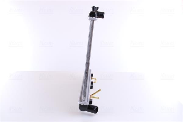 Radiateur moteur (Radiateur de refroidissement) NISSENS 67023