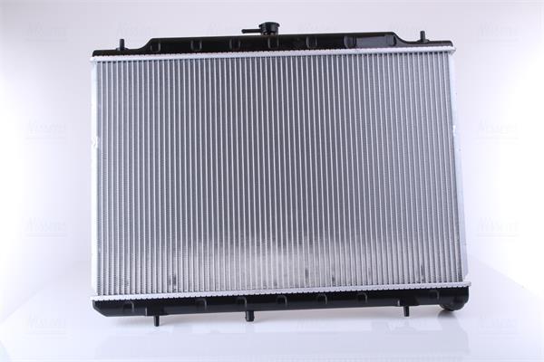Radiateur moteur (Radiateur de refroidissement) NISSENS 67366