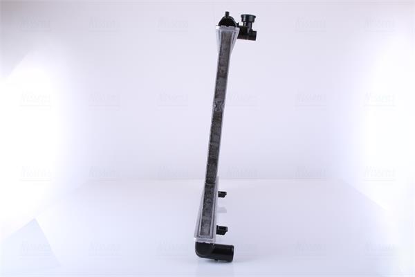 Radiateur moteur (Radiateur de refroidissement) NISSENS 67366