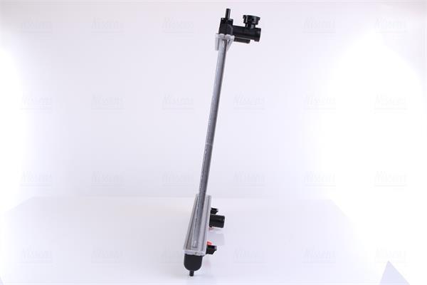 Radiateur moteur (Radiateur de refroidissement) NISSENS 67369