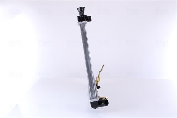 Radiateur moteur (Radiateur de refroidissement) NISSENS 67480