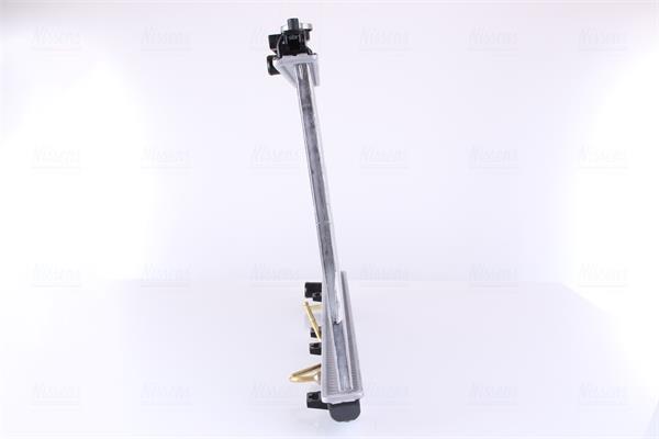 Radiateur moteur (Radiateur de refroidissement) NISSENS 67493
