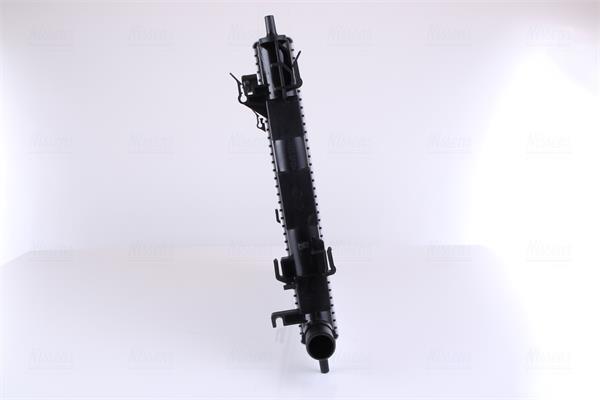 Radiador motor NISSENS ref. 675024