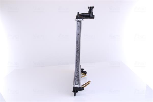 Radiador motor NISSENS 67504