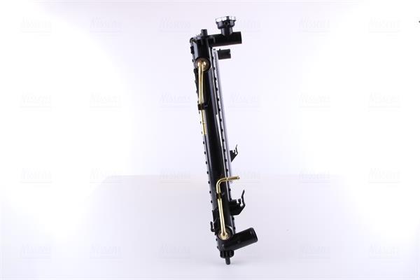 Radiateur moteur (Radiateur de refroidissement) NISSENS 67508