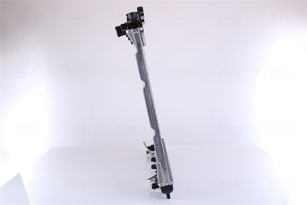 Radiador motor NISSENS 67528