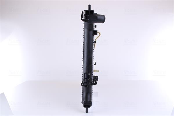 Radiador motor NISSENS ref. 67548