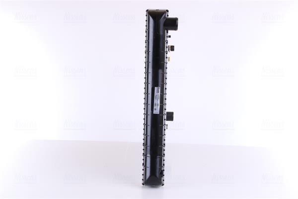 Radiador motor NISSENS 67600