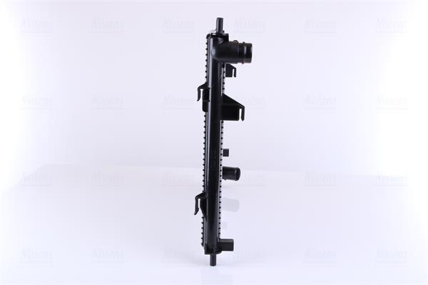 Radiador motor NISSENS 67603