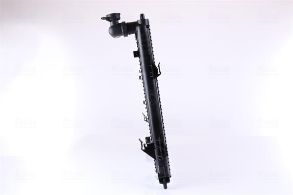 Radiateur moteur (Radiateur de refroidissement) NISSENS ref. 67606