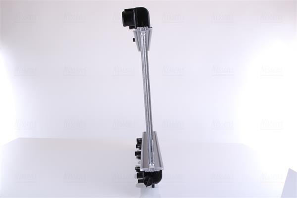 Radiateur moteur (Radiateur de refroidissement) NISSENS 67706A