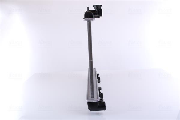 Radiateur moteur (Radiateur de refroidissement) NISSENS 67711