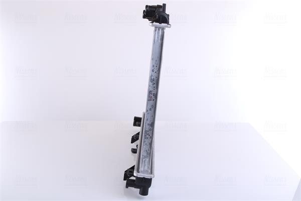 Radiateur moteur (Radiateur de refroidissement) NISSENS 67721