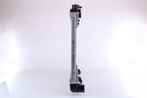 Radiateur moteur (Radiateur de refroidissement) NISSENS 67736