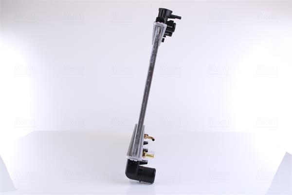 Radiateur moteur (Radiateur de refroidissement) NISSENS 67739
