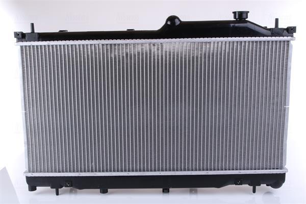 Radiador motor NISSENS 67745