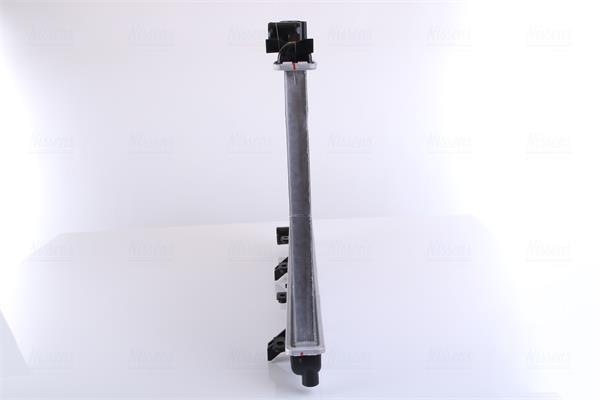 Radiador motor NISSENS 67745