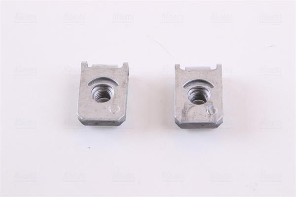 Radiador motor NISSENS 68003A