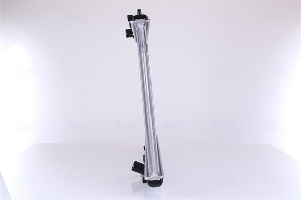 Radiateur moteur (Radiateur de refroidissement) NISSENS 68131