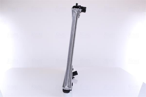 Radiateur moteur (Radiateur de refroidissement) NISSENS 68131