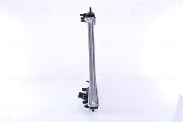 Radiador motor NISSENS 68135A