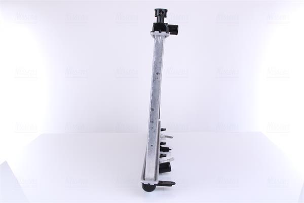 Radiateur moteur (Radiateur de refroidissement) NISSENS ref. 681372