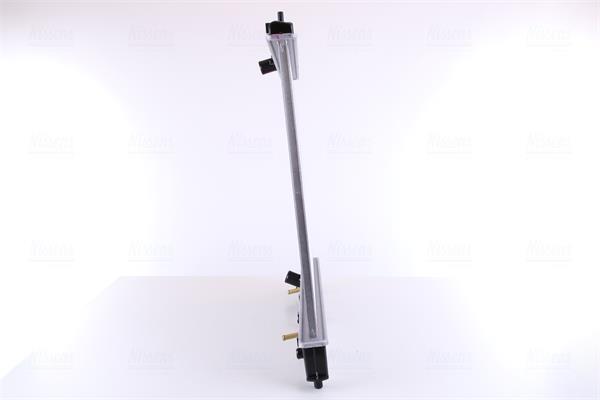 Radiateur moteur (Radiateur de refroidissement) NISSENS 68525