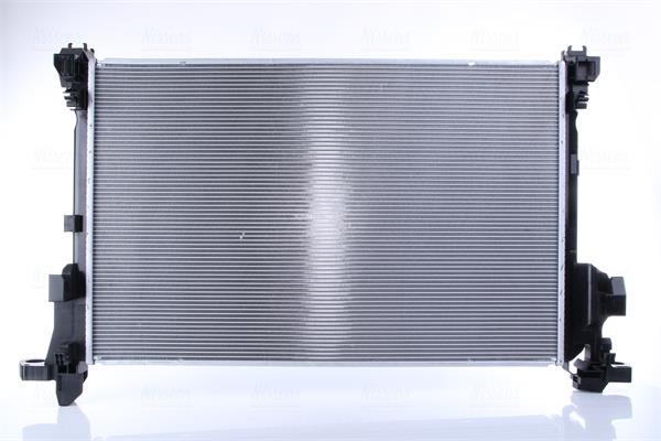 Radiateur moteur (Radiateur de refroidissement) NISSENS ref. 686807