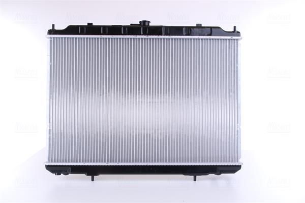 Radiador motor NISSENS 68704