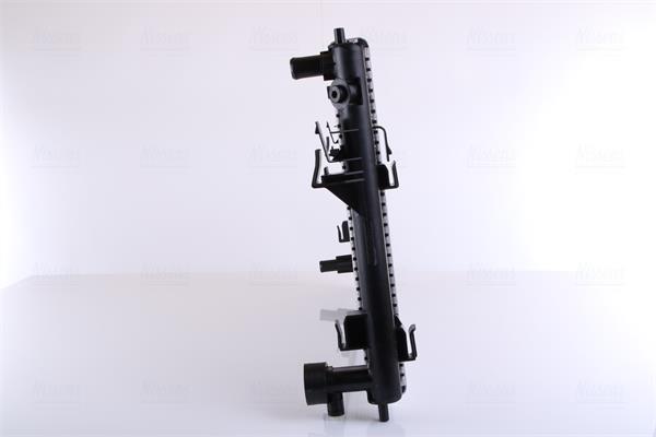 Radiador motor NISSENS 68737