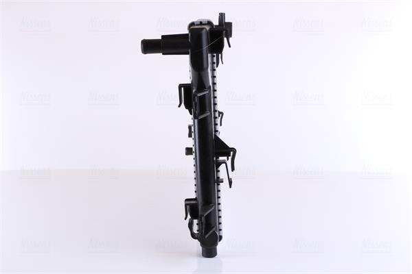 Radiador motor NISSENS 68773